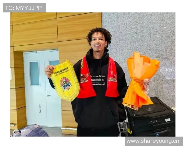 德万特威尔逊亲临长春龙嘉机场开启中国之旅引发热烈关注 德万特威尔逊亲临长春龙嘉机场开启中国之旅引发热烈关注