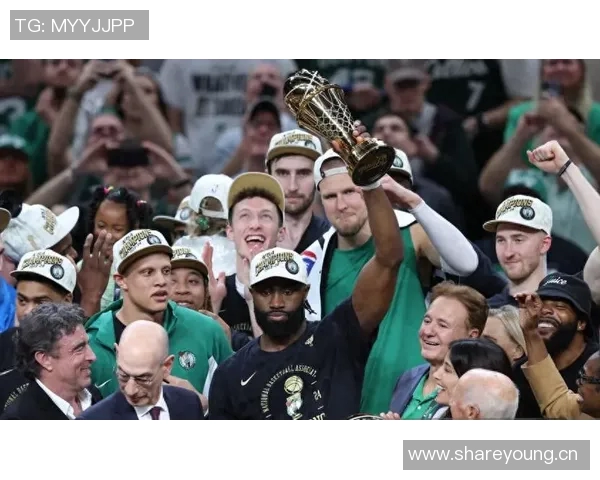 塔图姆谈布朗获FMVP心态平和期待再次夺冠机会 塔图姆谈布朗获FMVP心态平和期待再次夺冠机会