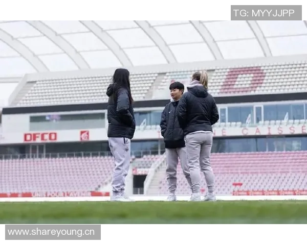 女足留洋追踪第4期吴澄舒关键拦截助力防守王妍雯积极策动进攻表现出色