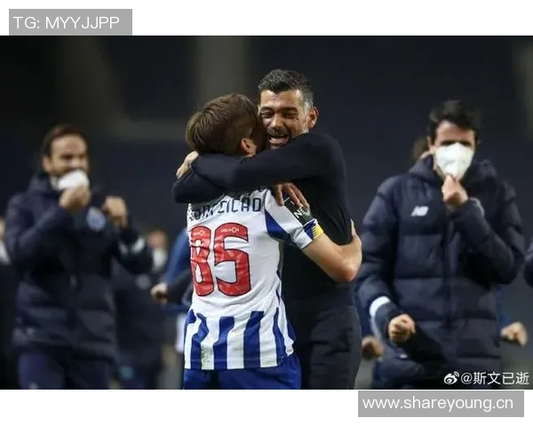 老图拉姆携子马库斯现场助威尤文图斯比赛精彩瞬间回顾